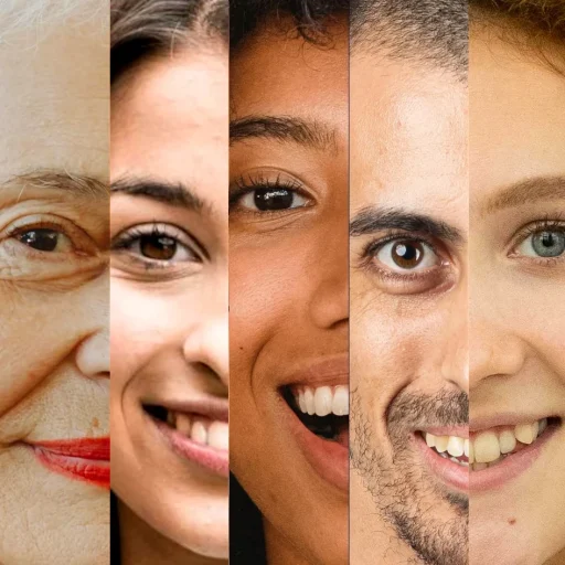 Gesichter Kollage laechelnder Menschen